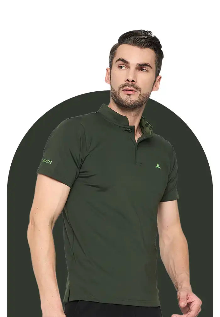 Top Performance Features to Look for in Men's Activewear Polo T-Shirts