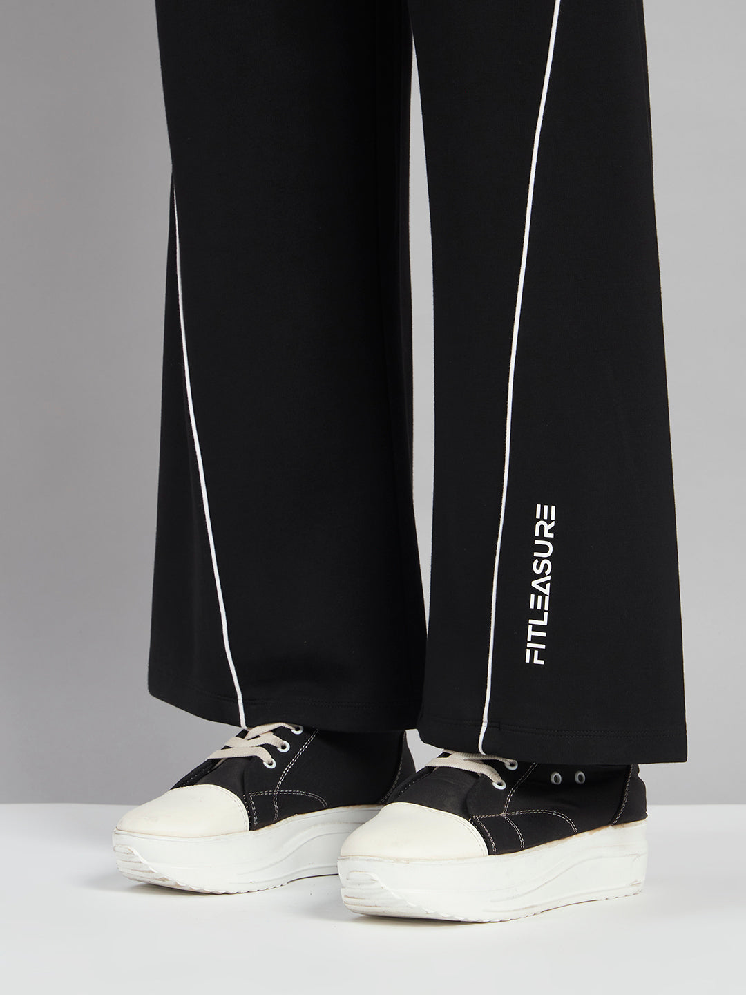 On-Route Wide Pants