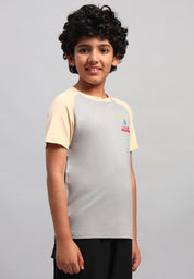 RetroPlay Unisex Raglan Tee