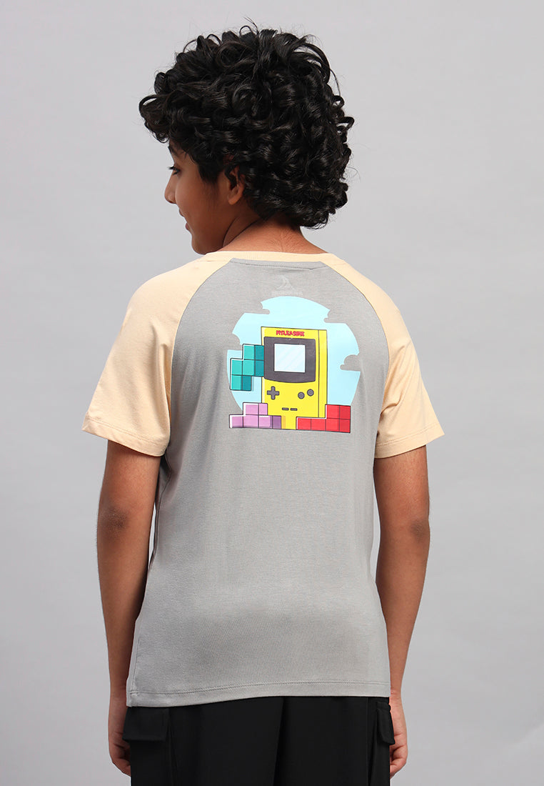 RetroPlay Unisex Raglan Tee